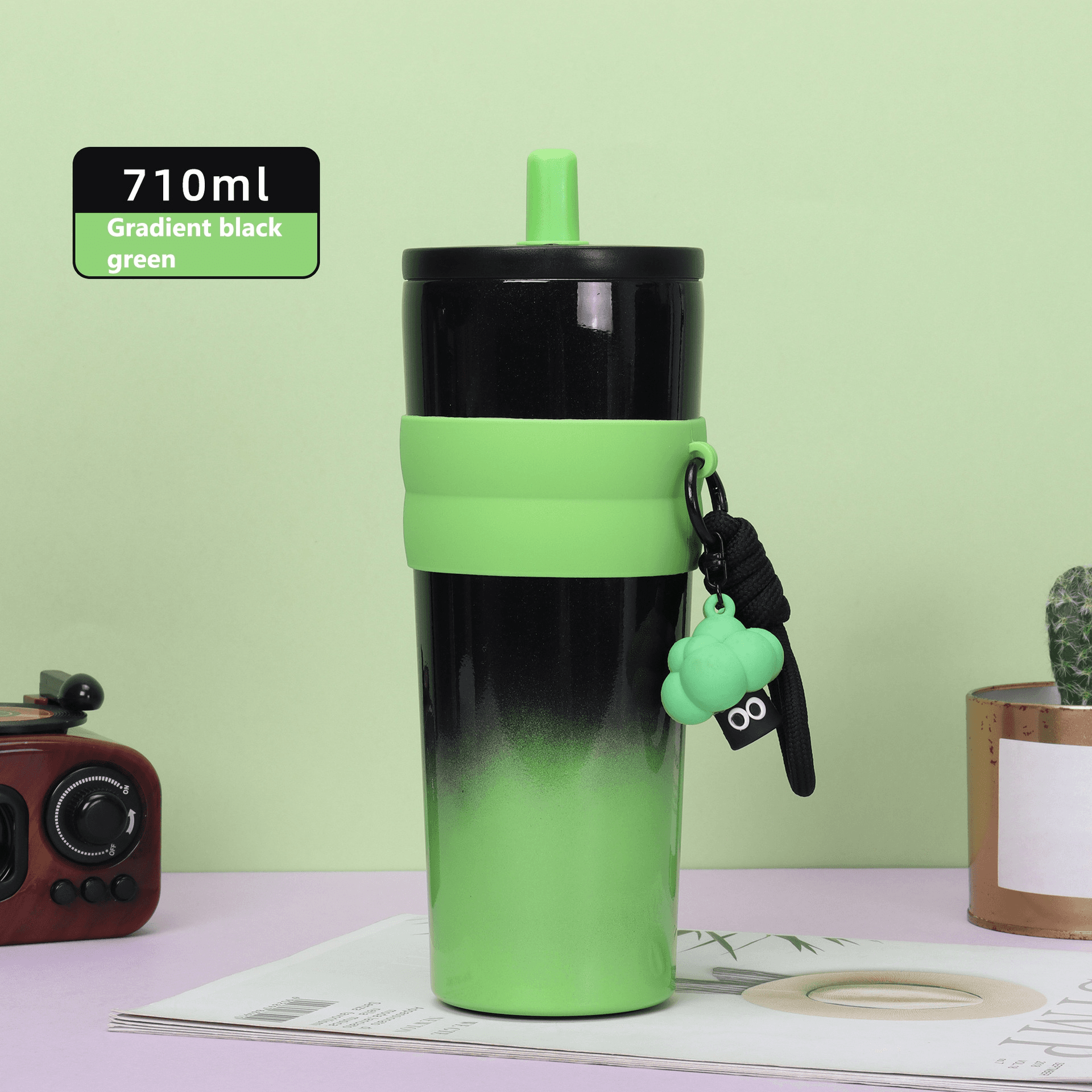 Portable thermal insulation water cup-gradual black and green-doll-1 piece