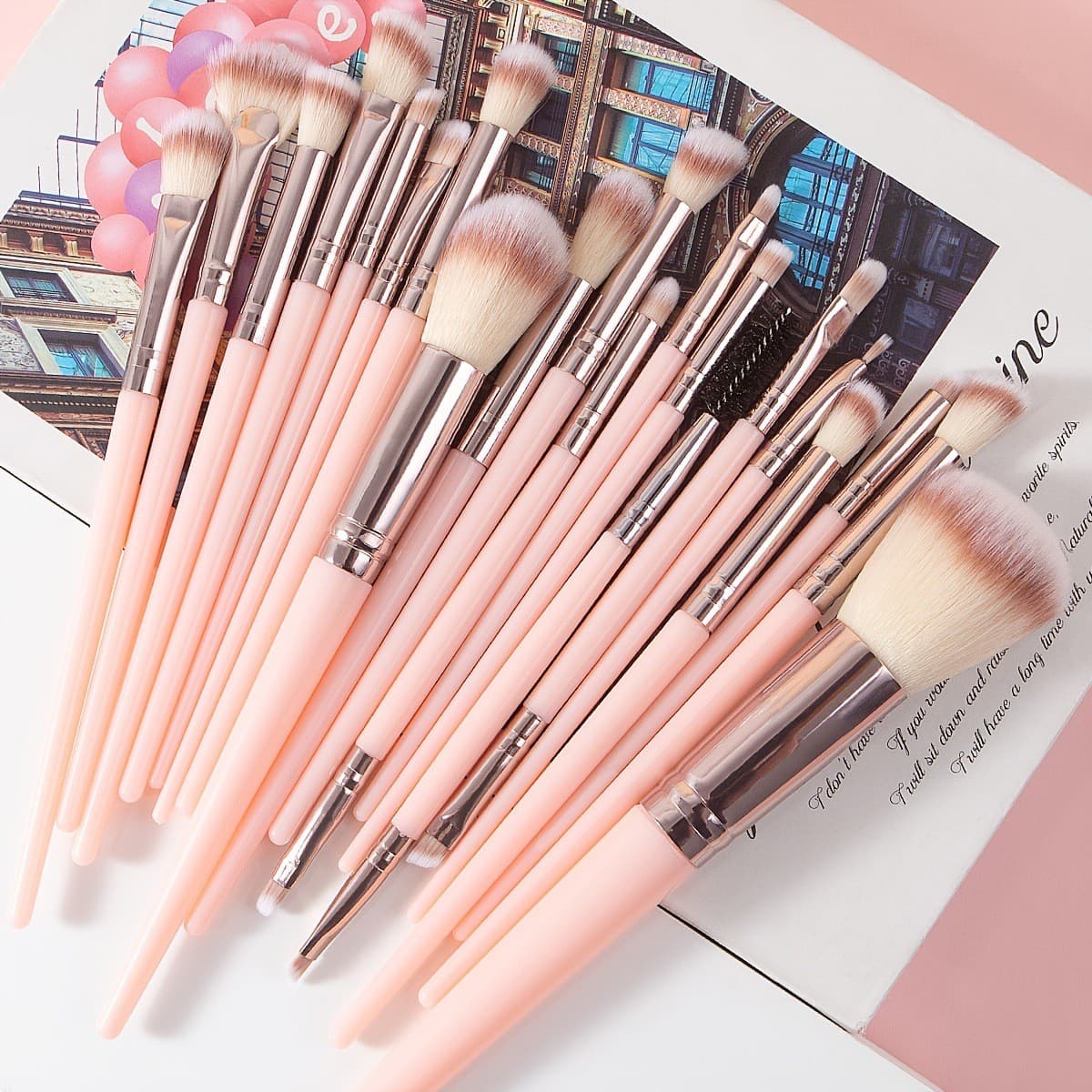 25PCS Make Up Brushes Set Synthetic Eyeliner Eyeshadow Foundation Concealer Powder Contour Blush Highlighter Blusher Tool