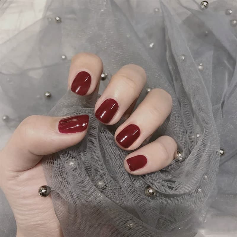 Enhance Your Appearance.24 Short Square Red Fake Nail Stickers In Rose Red Color.Y2K Style.Rose Red Sequin Nail Art Set.Suitable For Parties,dances Or Daily Wear.Long-lasting On Nails.