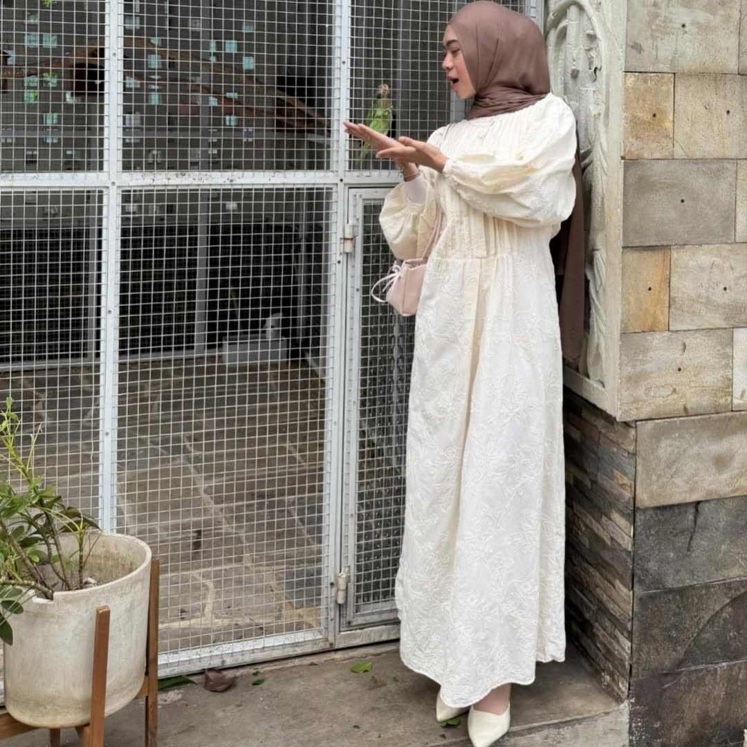 Elegant Polyester Robe Dress In Summer